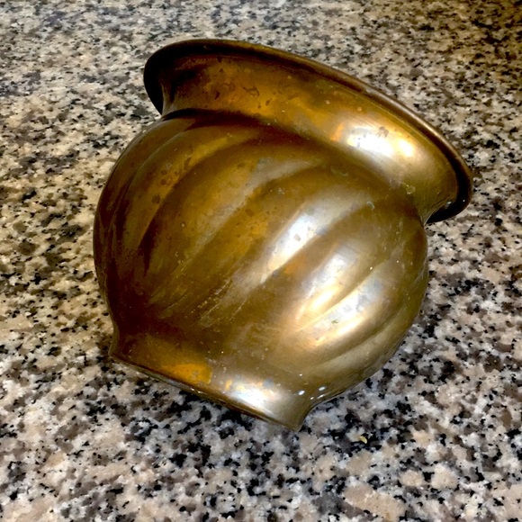 Antique Brass Ripple Effect Planter - Picture 5 of 6